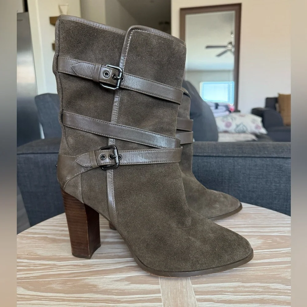 COACH|Brown Suede boots with western buckle details,wooden block heel•••SIZE 10